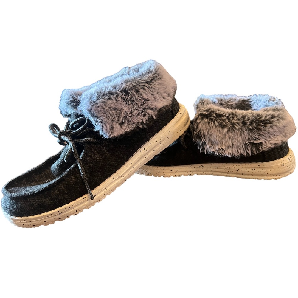 Hey Dude fur booties